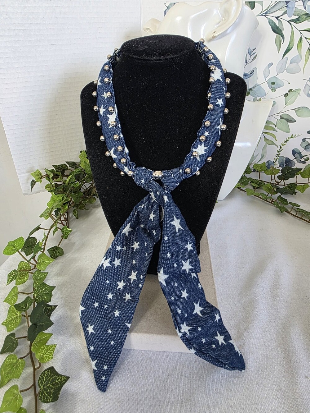 Studded Star Print Magnetic Choker Scarf – Blue Denim Style Americana